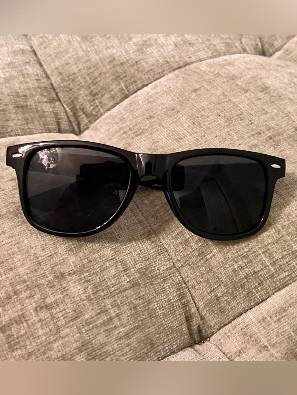 Men's Black Sunglasses - Classic Polarized Style